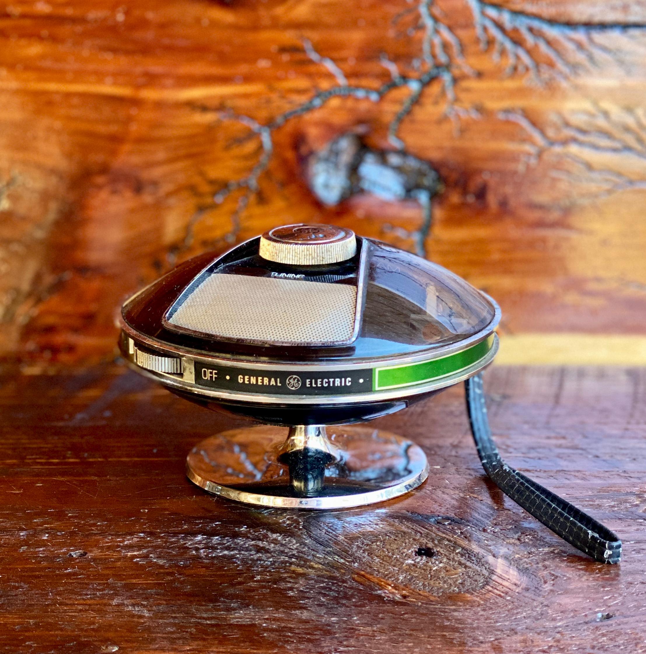 Vintage 1970s GE Flying Saucer AM Radio: Atomic UFO Design - Etsy