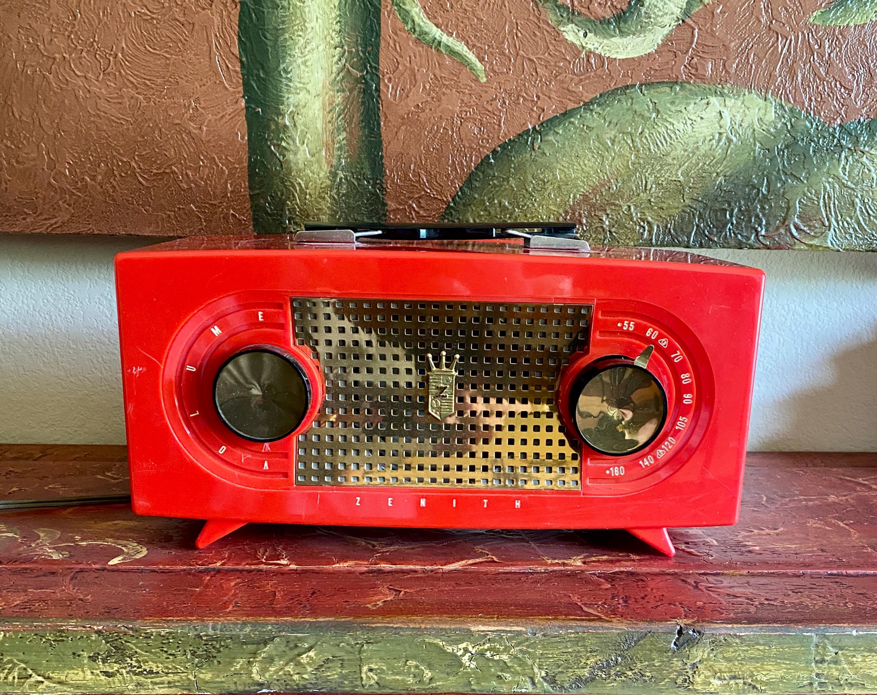 Vintage Red Zenith Tube Radio R511-V | 1950s Mid Century Modern
