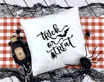 Spooky Trick or Treat Pillow Cover