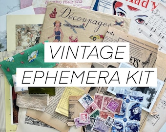 KIT DI MATERIALE EFEMERALE VINTAGE // Oltre 24 articoli tra cui francobolli, spartiti musicali, tessuti e altro ancora