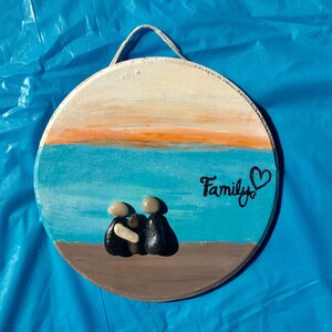 Pebble Family Picture: Handmade Beach Rock Art, Valentine&#39;s Gift