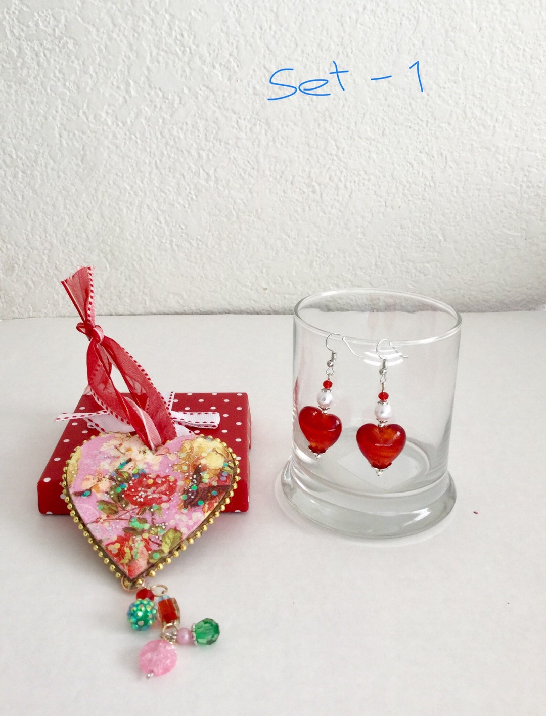 Orecchini da donna a forma di cuore rosso con strass, idea regalo per San Valentino, Grande, Zinco, Nessuna pietra preziosa
