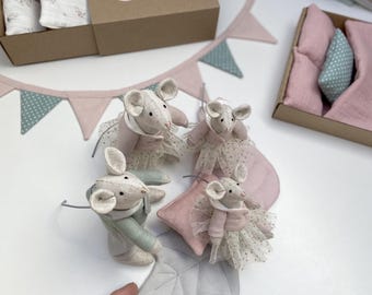Handmade Linen Mouse Family – Waldorf Toy Set, Dollhouse Mice
