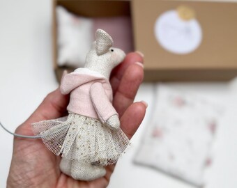 Handmade Linen Ballerina Mouse Toy – Tutu Skirt, Gift Box, Waldorf Inspired Play Companion