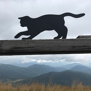 Outdoor garden decoration Cat Pineska - Metal Yart Art