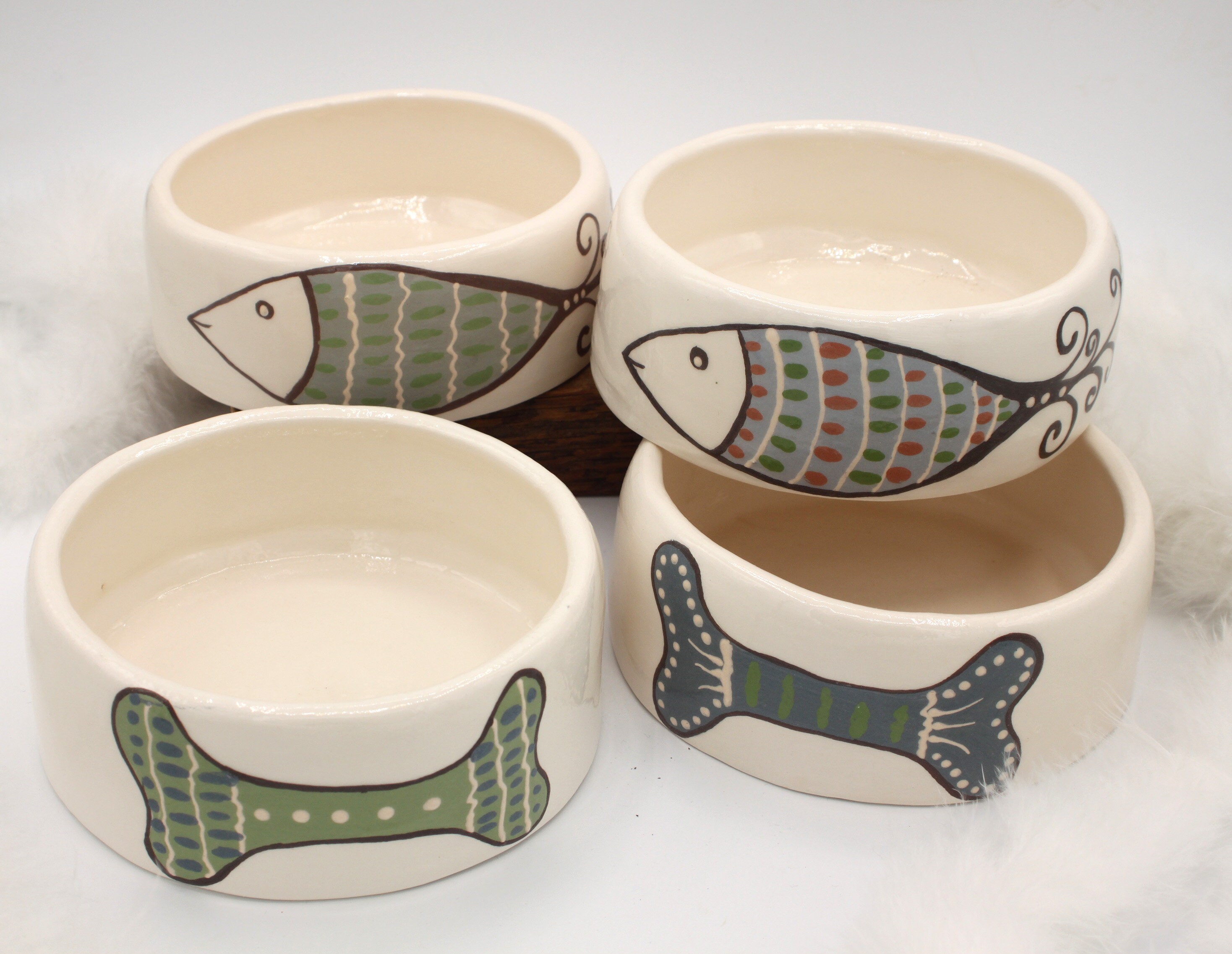 Au Choix Gamelles Pour Chiens ou Chats, Décor de Poisson d'os.