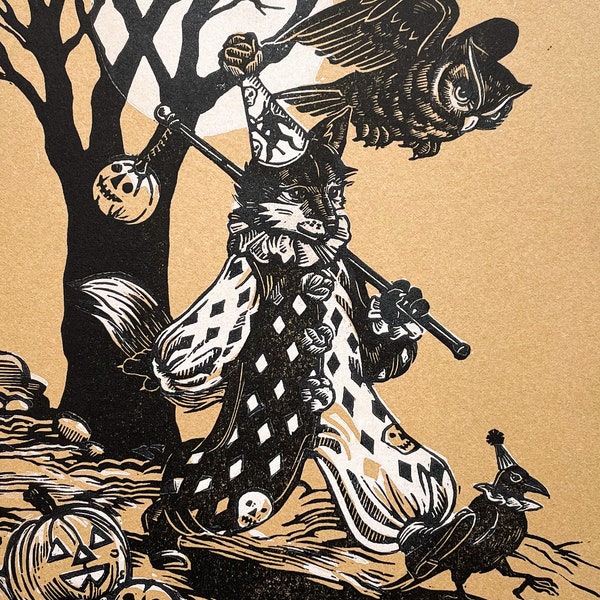 Halloween Linocut « It’s Pumpkin O’Clock » - Linoprint original, édition limitée w. Trick and Treat Fox Pumpkin Raven Owl dans un style vintage