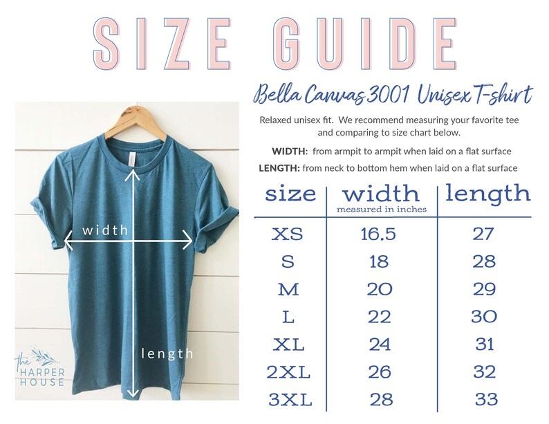 Puede incluir: Tabla de tallas para una camiseta unisex Bella Canvas 3001. La tabla muestra las medidas de ancho y largo en pulgadas para las tallas XS a 3XL. La tabla se muestra junto a una camiseta azul turquesa.