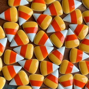 Candy Corn Cabochon, Flatback Candy Cabochon, Fake Candy Corn, Fake Fall Autumn Candy, Fake Halloween Candy, Fake Candy Flatback Cabochon