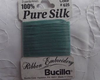 SILK RIBBON HAS EMBROIDERY BUCILLA 625 4MM GREEN