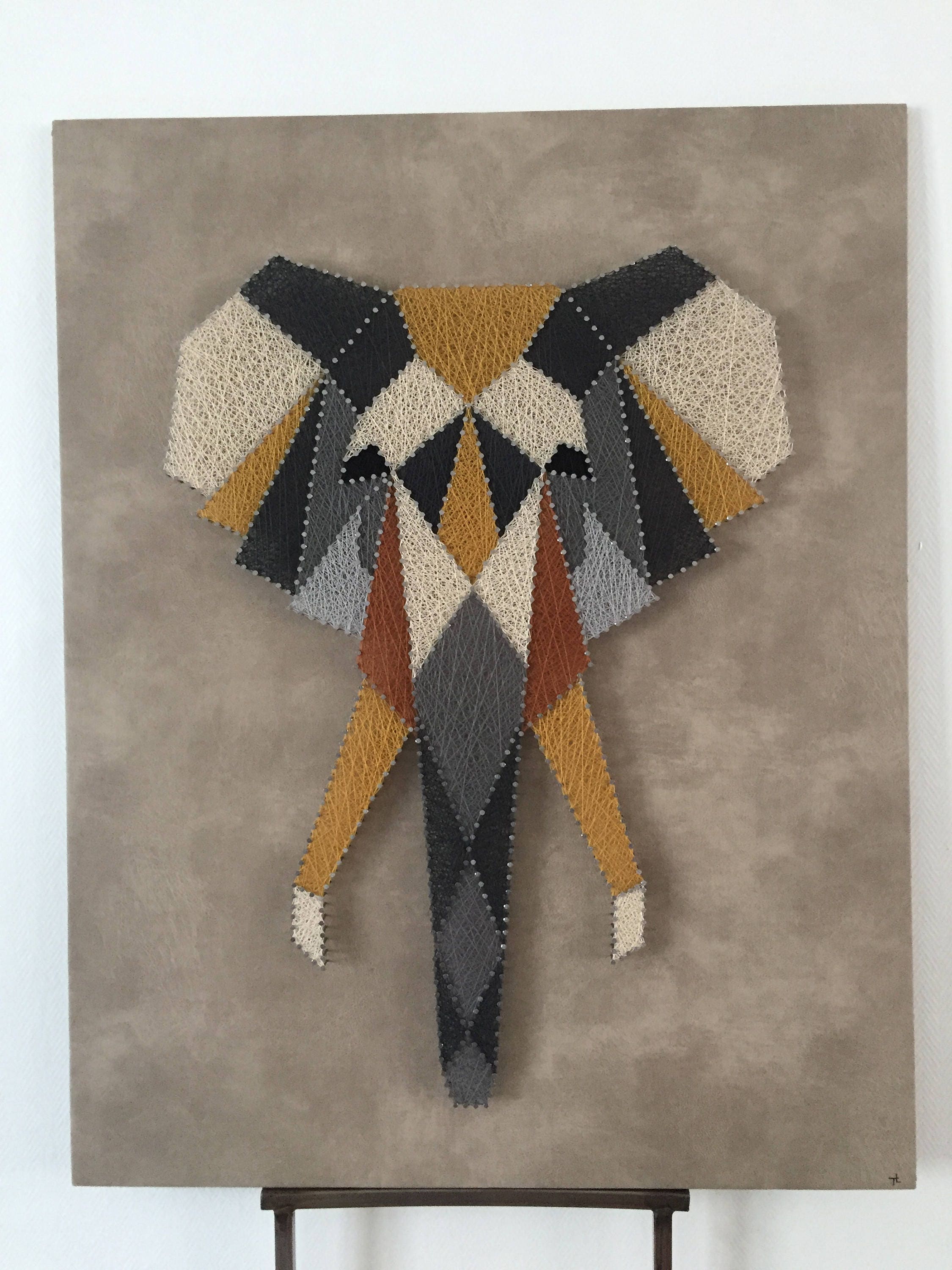 L' Eléphant en Cuir