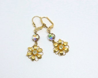 1950's 1960's Style Aurora Borealis Floral Earrings - vintage Daisy Charms & Stones - Delicate and Sparkly - vintage Wedding or Prom