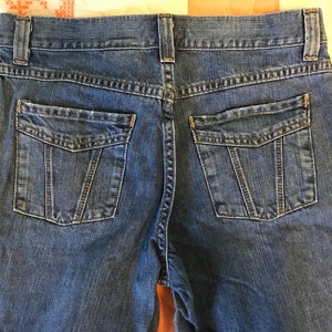 Women’s Eddie Bauer Cropped Jeans Relaxed Fit Size 8 Women’s Vintage Eddie Bauer Size 8 Women’s Vintage Cropped Jeans Mid Rise Size 8