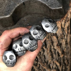 Andy Alm Mini Spike Knife- Skull Head