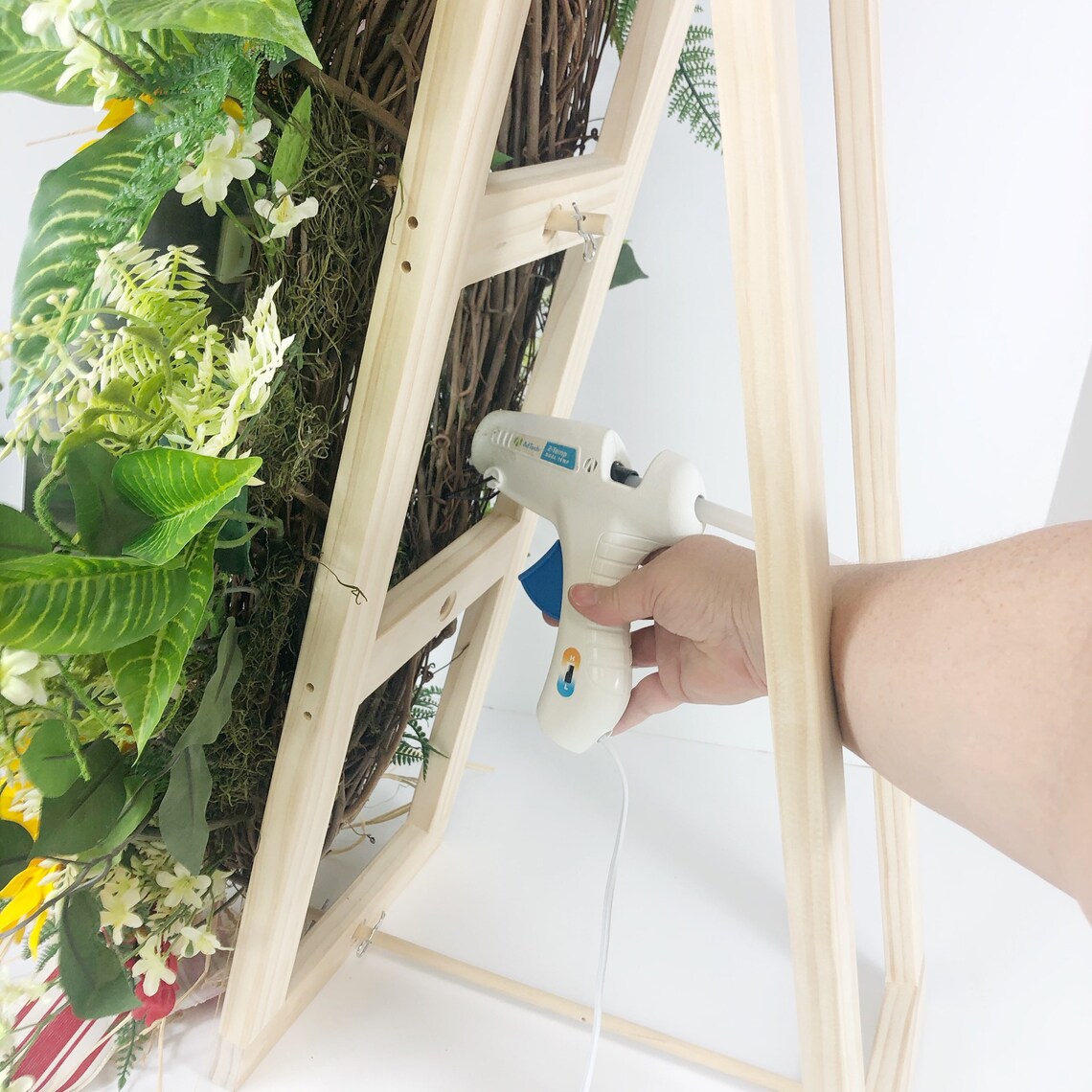 Wreath stand wreath easel crafting easel table top easel Etsy