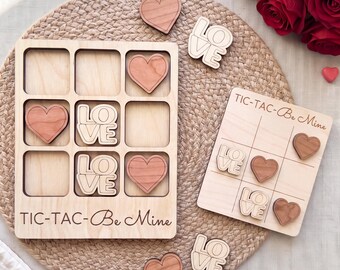 Wooden Tic Tac Toe Game – Valentine Heart Pieces, Romantic Tabletop Fun