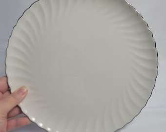 Syracuse China Wedding Ring Dinner Plate White with Platinum Trim Swirled Edge