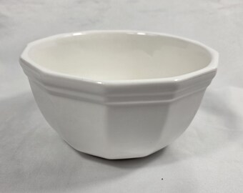 Pfaltzgraff Heritage White SIX Inch ONE Quart Mixing Bowl Multisided USA