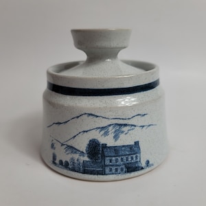Noritake Stoneware Colonial Times Sugar Bowl White with Blue Street Scene, Noritake 8340, Noritake Colonial Times
