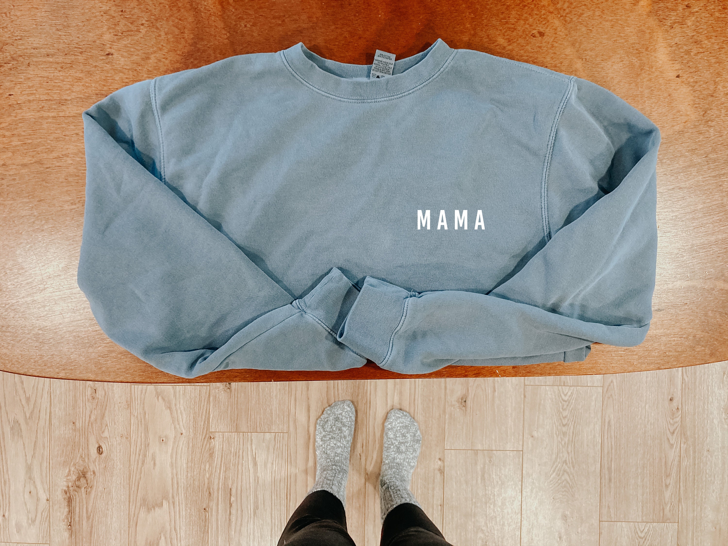 The Itty Bitty Mama Sweatshirt | Mama Sweatshirts | Sweatshirts for M…