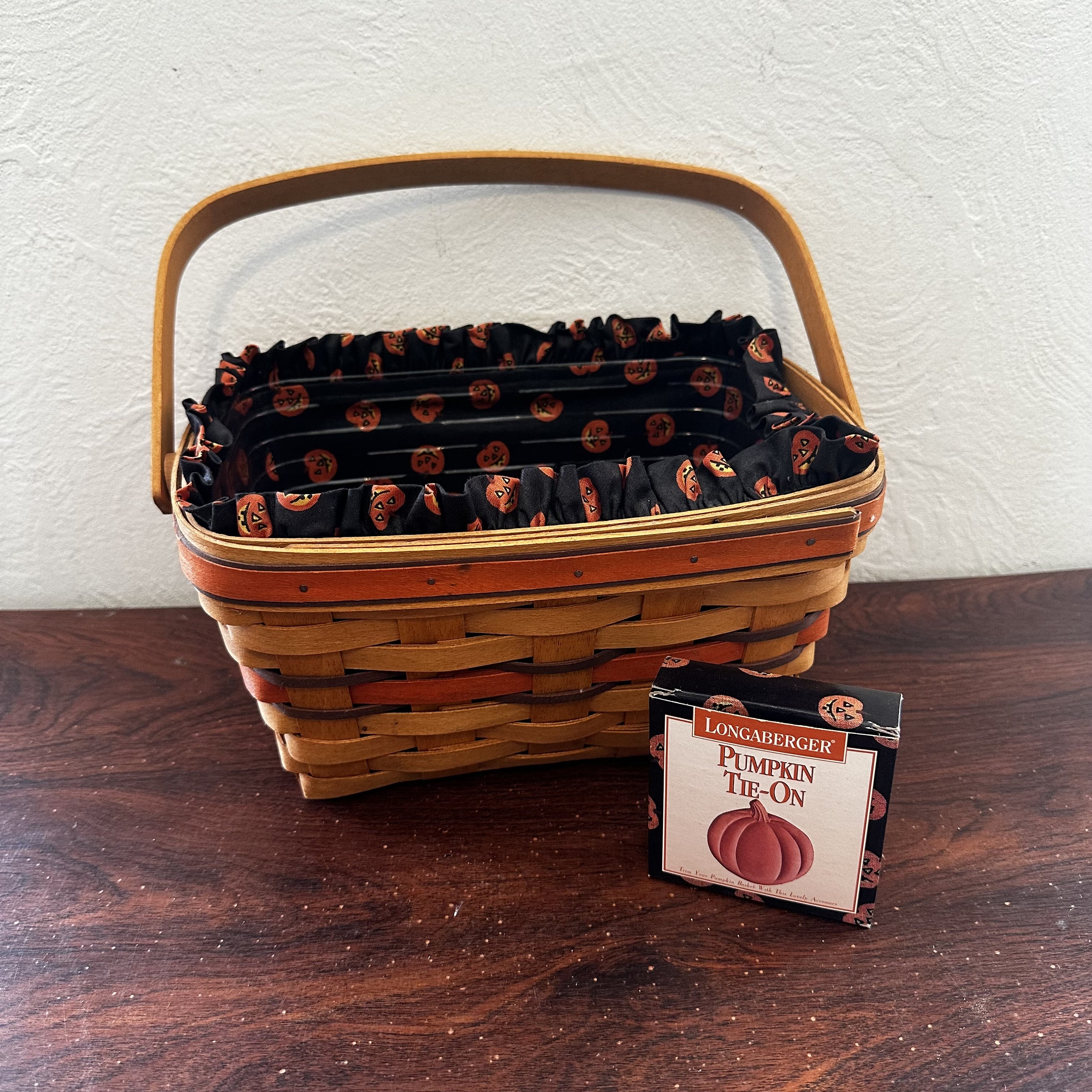 ロンガバーガー　ハロウィンバスケット Vintage 1994 Longaberger Halloween Boo Basket W/ Jack O