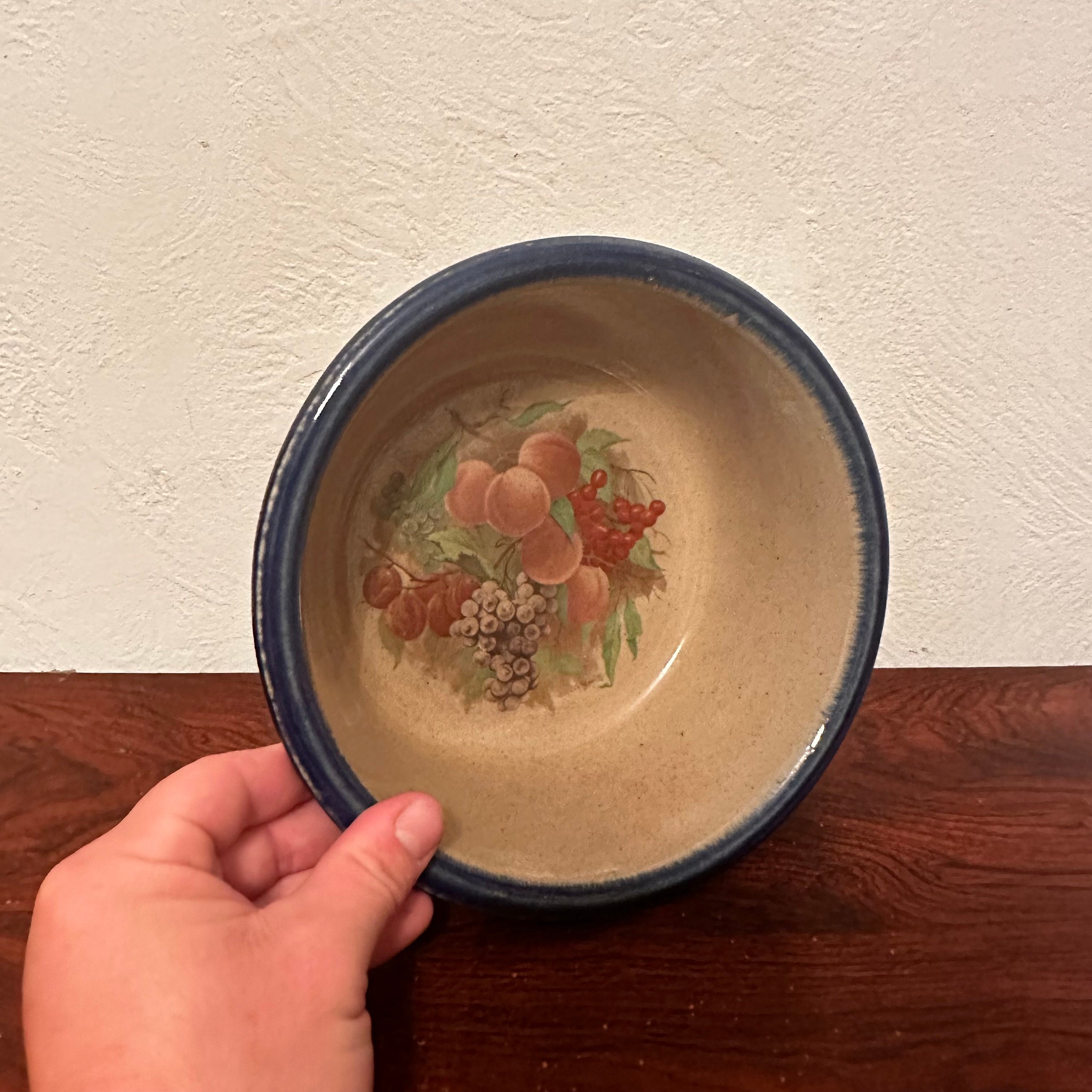 Beautiful Vintage Monroe Salt Works Pottery 8 1/2 Inch Vegetable
