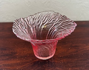 Vintage Viking Glass Windswept Vase in Pink Thistle Color 4” Tall