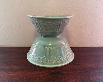 Vintage 1930’s Pair of Homer Laughlin Orange Tree Turquoise Aqua Blue Mixing Bowls 9.25” & 8” Bowls