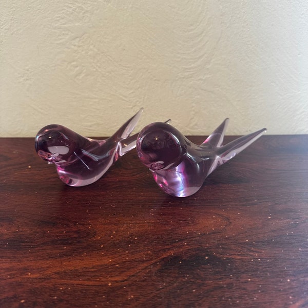 Vintage Pair of 2 Fare Marcolin Ronneby Swedish Crystal Purple Neodymium Glass Birds