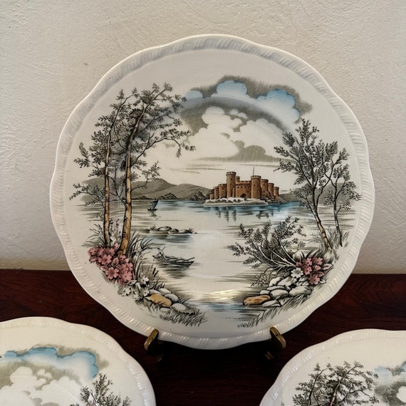 Vintage 1930's Alfred Meakin Staffordshire England Queens Castle