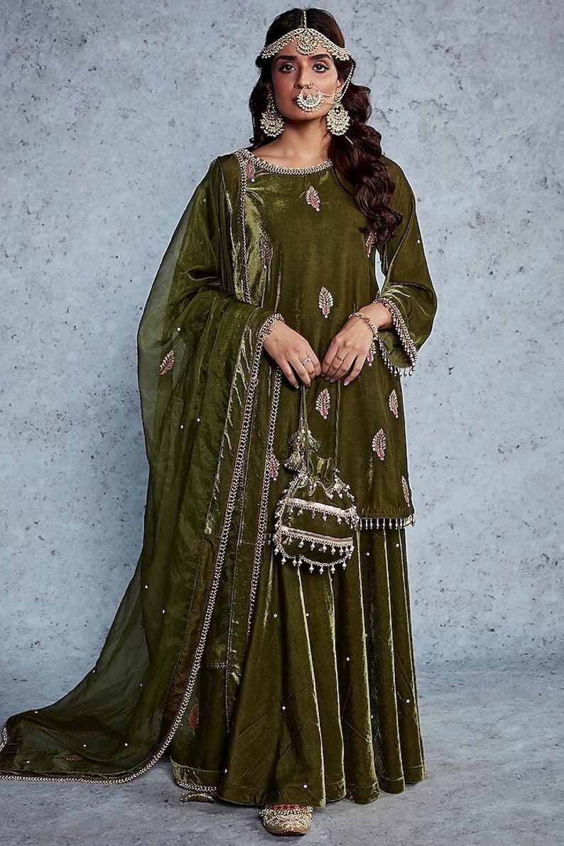 Madhaniya Velvet Olive Green Kurta Set