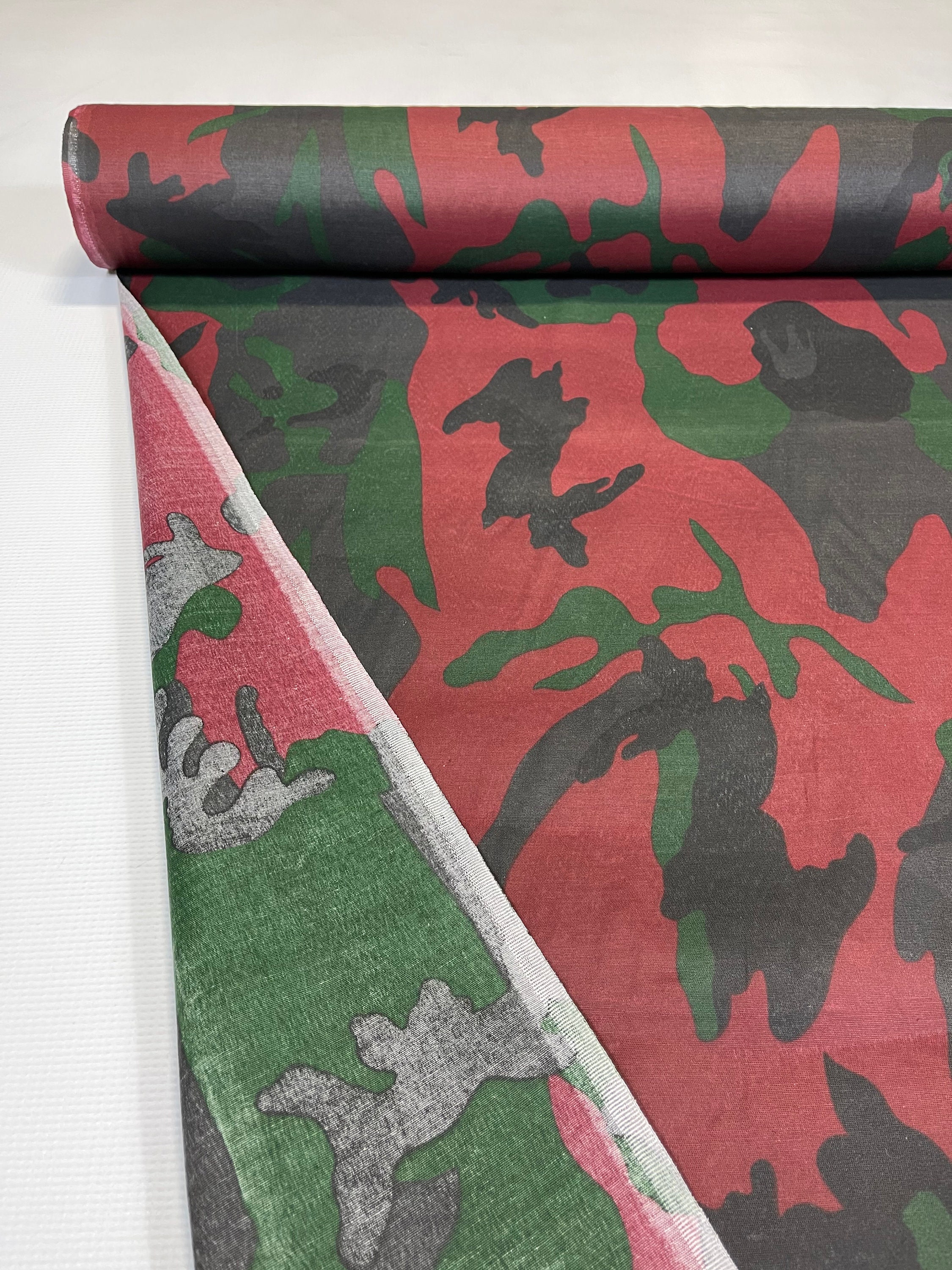 Red Green Urban Camo Print Quilt Fabric Craft Apparel Upholstery 45W 9957R