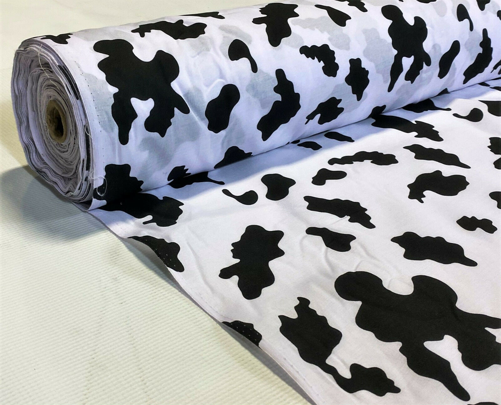 Blanco Negro Vaca Estampado Acolchado Craft Algodón Tela Poli Etsy
