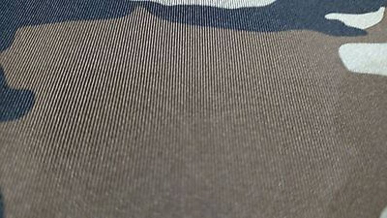 Woodland Camouflage Moisture Wicking 4-Way Stretch Fabric 62/"W Performance Knit