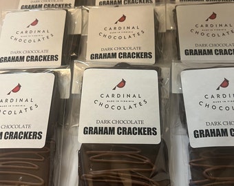 Chocolate Covered Graham Crackers 12 packs / 2 Graham square per bag. Milk or dark chocolate with drizzle. Total 24 Graham squares. Gift box