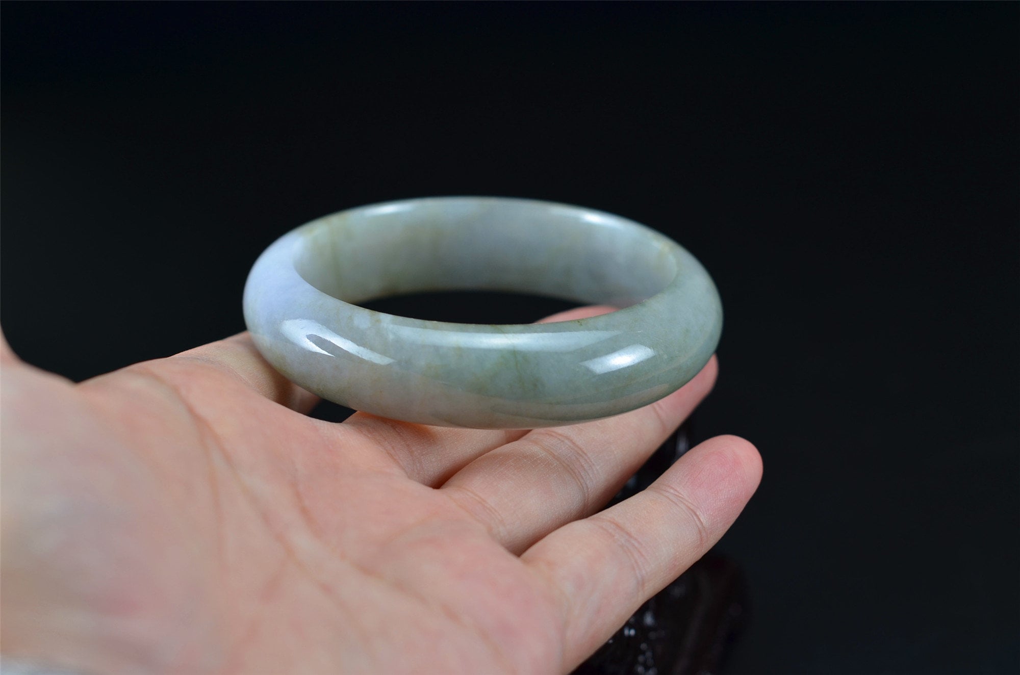 翡翠　ジェイダイト　バングル 天然本翡翠（ひすい・ジェダイト）バングル A518 - 水晶・天然石