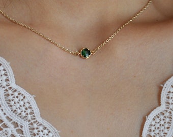 Personalisierte Geburtsstein Halskette Mai Smaragd Wählen Monat Geburtsstein Halskette Zierliche Halskette Minimalistische Halskette Geburtstag Geschenk Weihnachten