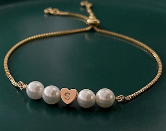 Personalized Bridesmaid Gift, Wedding Jewellry for Flower Girl Sister-in-Law Mother-in-Law, Fresh Water Pearl with Initial Heart Bracelet