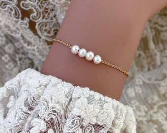 Dainty Pearl Bracelet, Minimal everyday Bracelet, Simple Bridesmaid Bracelet, Wedding Jewelry, Gift for Mom, Single Pearl Bracelet Rose Gold
