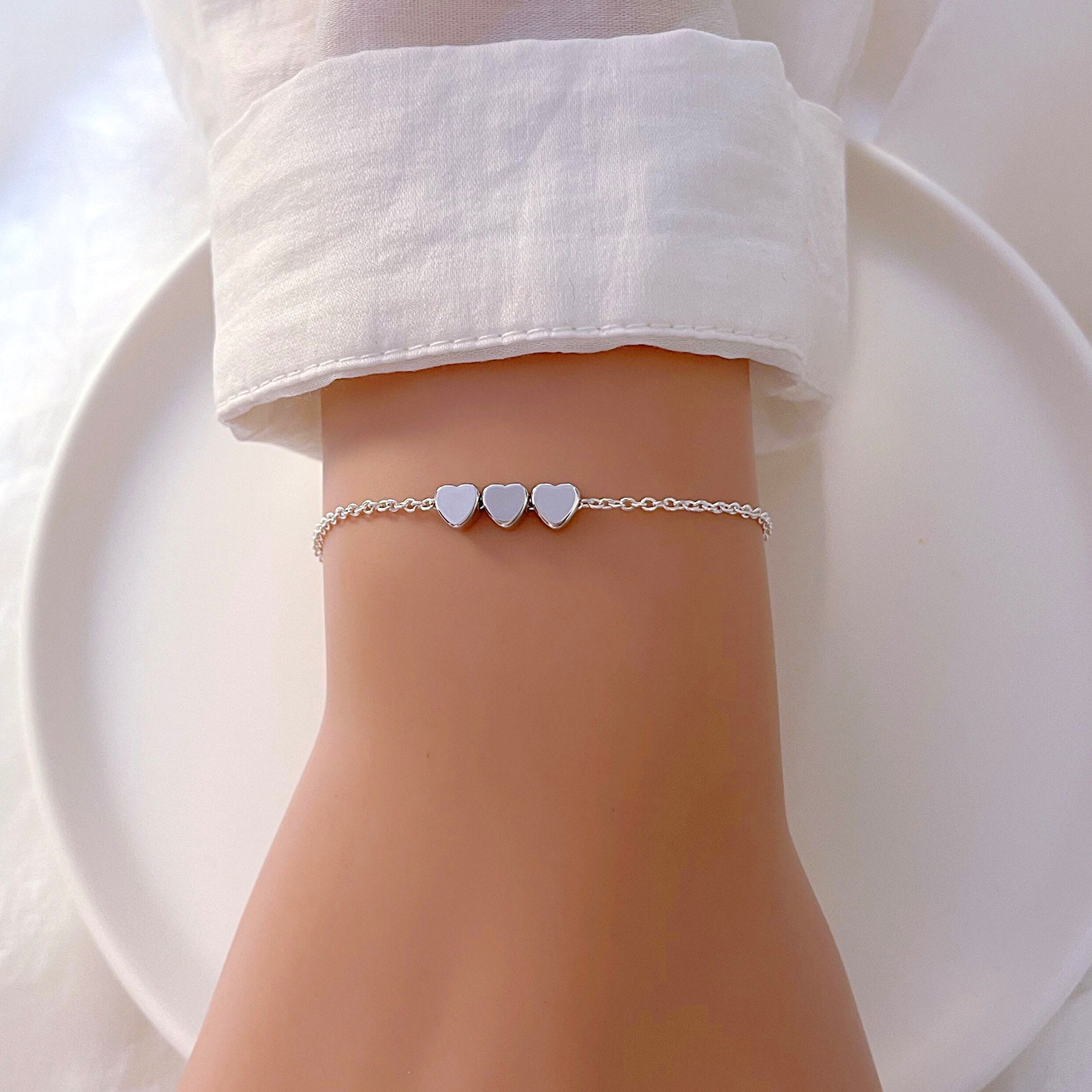 Three Sisters Jewelry, 4 Sisters gift, Best Friend Bracelet, Friendship Jewelry, BFF bracelet, Heart Bracelet, Gold Bracelet