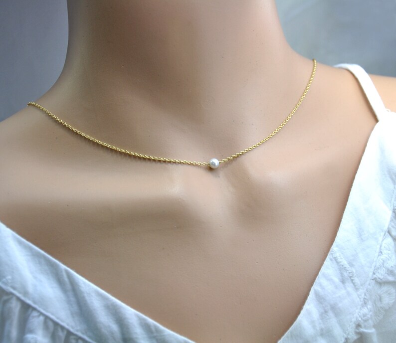 Gold Necklace Bridesmaids Necklace Wedding Jewelry Pearl Jewelry Simple Pearl Necklace Dainty Pearl Necklace Single Pearl Necklace
