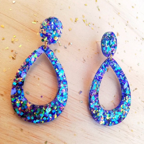 Boucles d'oreilles à paillettes résine "Ursula" / "Ursula" glitter epoxy resin earrings / retro