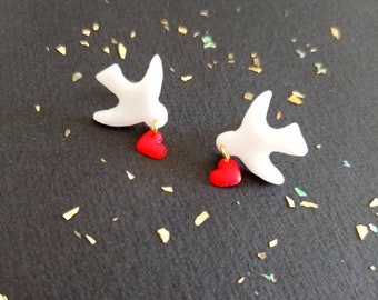 Boucles d'oreilles artisanales en résine, boucles d'oreilles colombe - Dove earrings earstuds - Dove jewellery - palomas