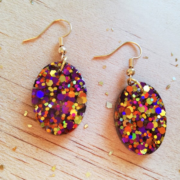 Boucles d'oreilles résine à paillettes "Été" / "Summer" glitter resin earrings