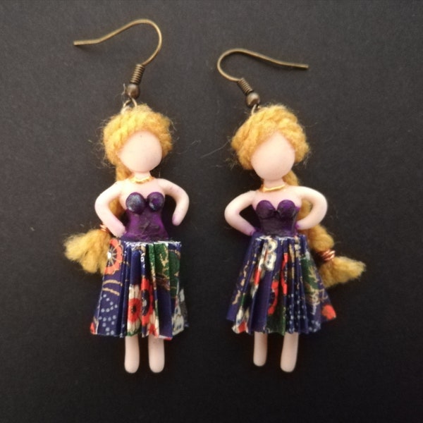 Boucles d'oreilles poupées / doll earrings