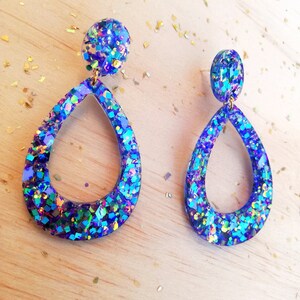 Boucles d'oreilles résine à paillettes Ursula /Ursula glitter epoxy resin earrings image 3