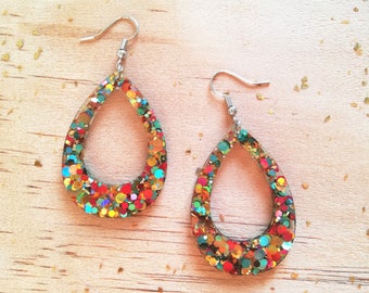 Boucles d'oreilles résine à paillettes "Tutti Frutti"