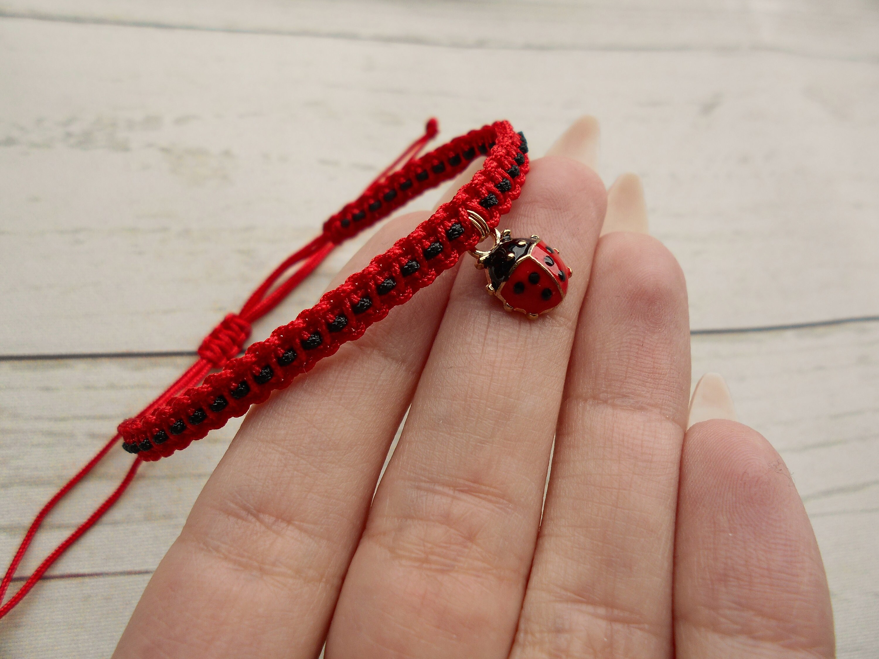 Mini Ladybug Pad bracelet Ф Zoë Chicco 14k Gold Midi Bitty Ladybug Cord Bracelet – ZOË