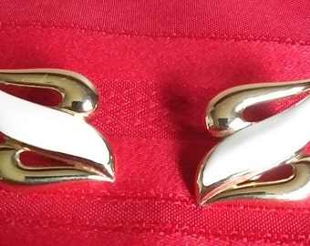 Monet Vintage gold tone clip on earrings gold with white
