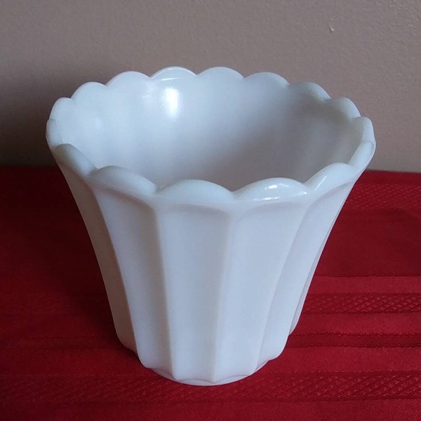 White milk glass planter fluted Vintage